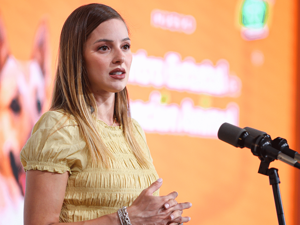 Presenta Mariana Rodríguez Centro Estatal de Atención Animal para combatir maltrato