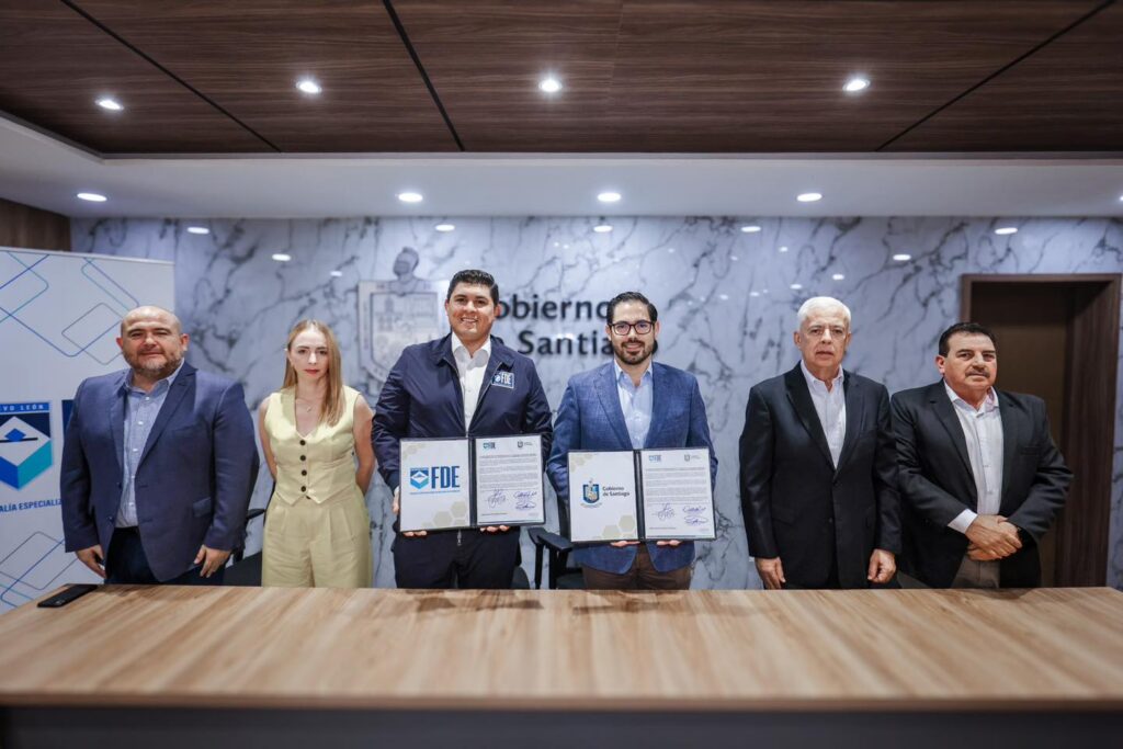 Santiago y Fiscalía de Delitos Electorales firman alianza estratégica por legalidad y transparencia