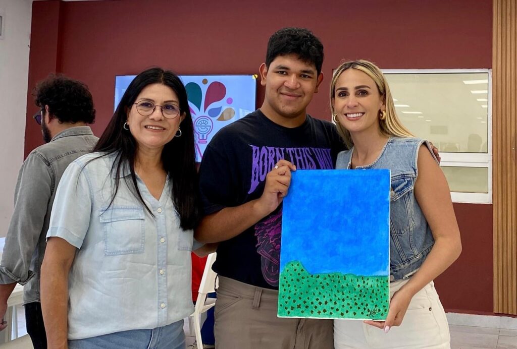 Impulsa Nava talleres artísticos para niños con autismo