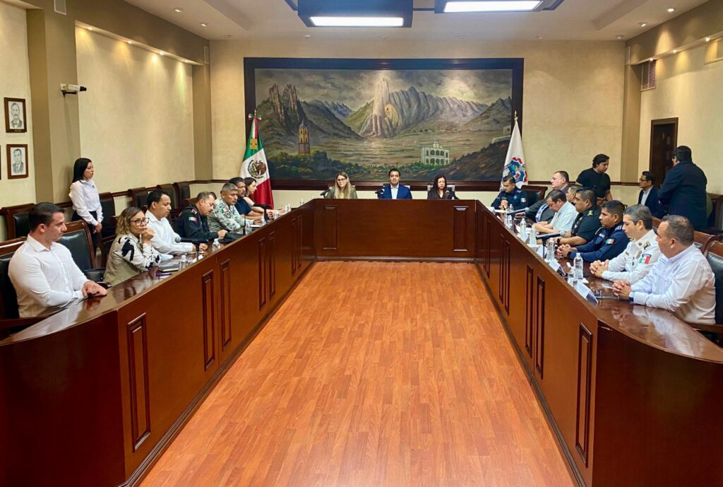 Propone Nava corredor seguro entre Santa Catarina, García y Escobedo