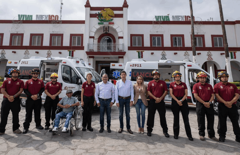 Renueva Escobedo ambulancias y equipo para emergencias