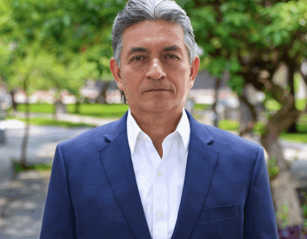 Nuevo León impulsa conectividad y mejora de escuelas en Monterrey