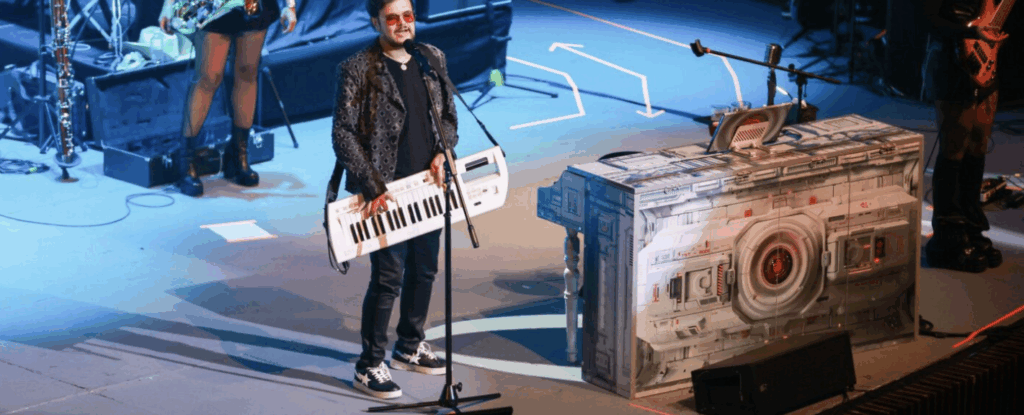 Deslumbra Aleks Syntek en el Arte Fest San Pedro 2025