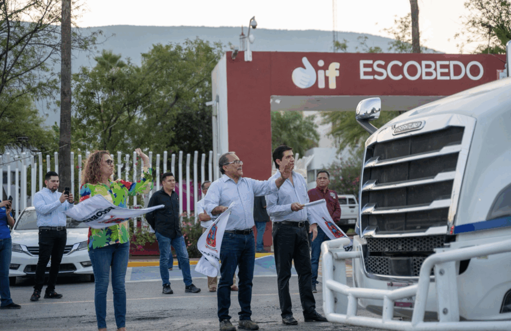 Refuerza Escobedo solidaridad con Veracruz mediante envío de 22 toneladas de ayuda