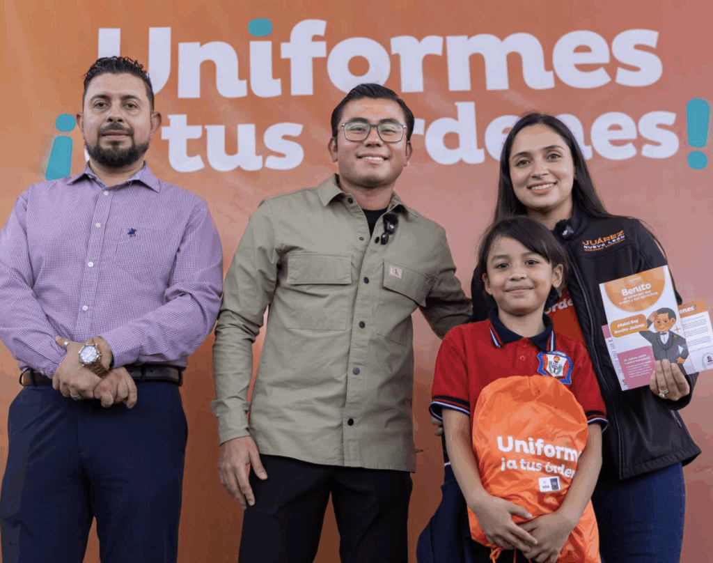 Félix Arratia concluye con éxito la entrega de más de 150 mil uniformes gratuitos
