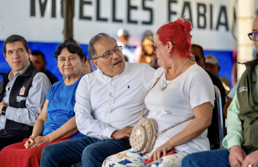Certifica Escobedo a 340 ciudadanos como promotores de paz comunitaria