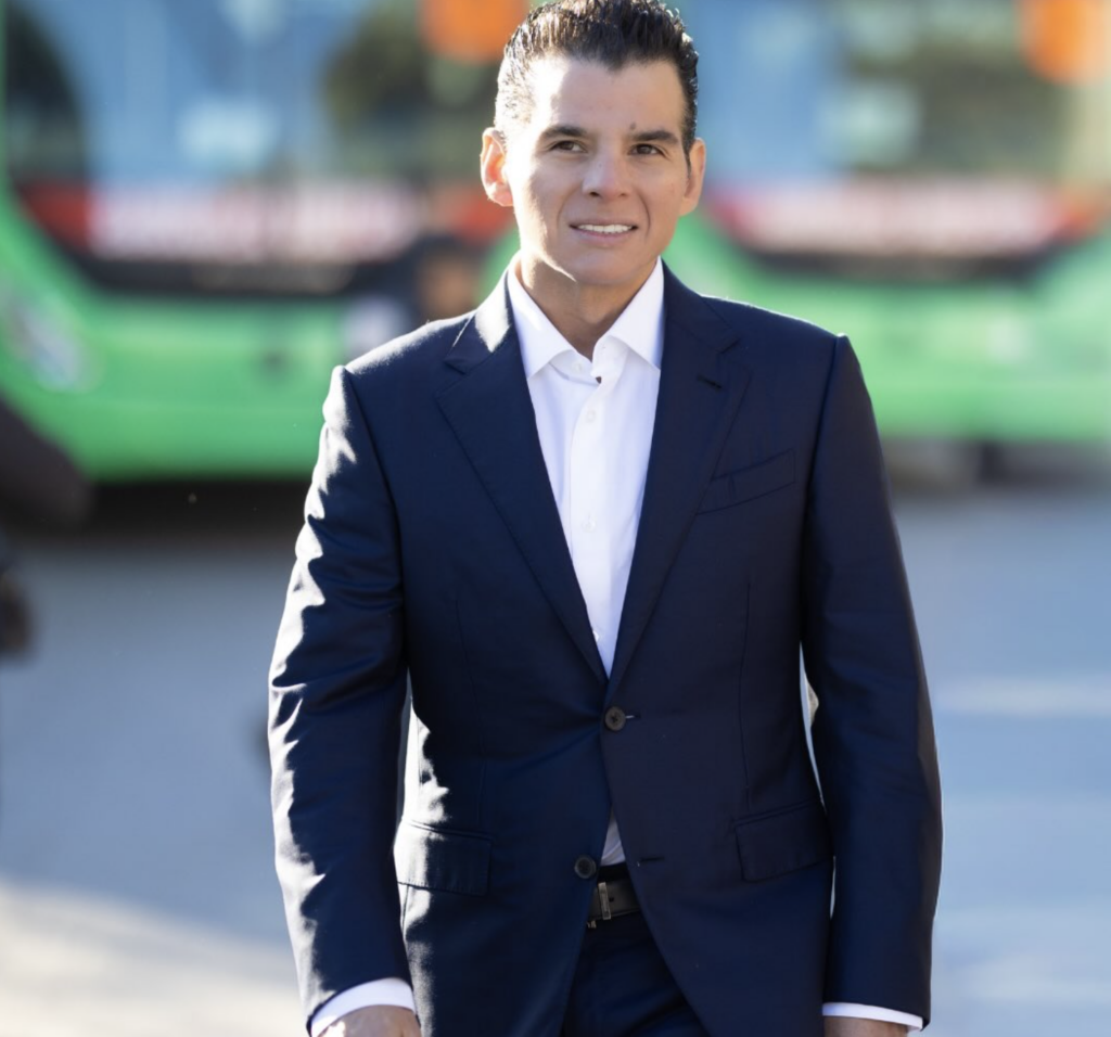 Miguel Flores impulsa movilidad sustentable con corredores verdes y nuevas líneas del Metro