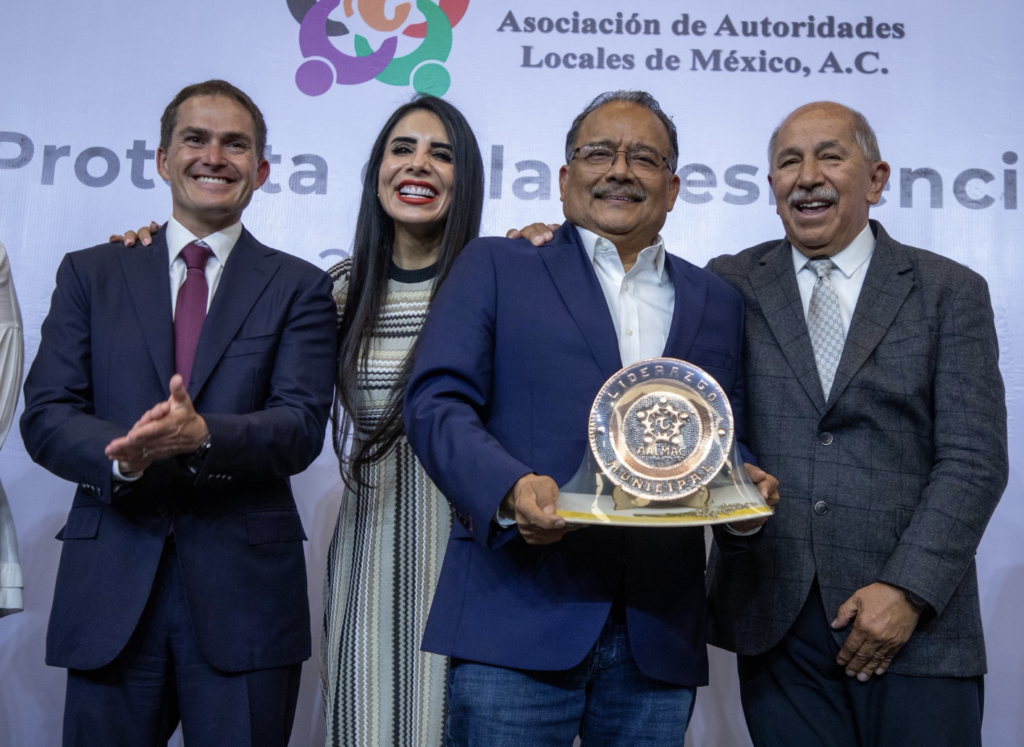 Participa Mijes en renovación de AALMAC en Ciudad de México