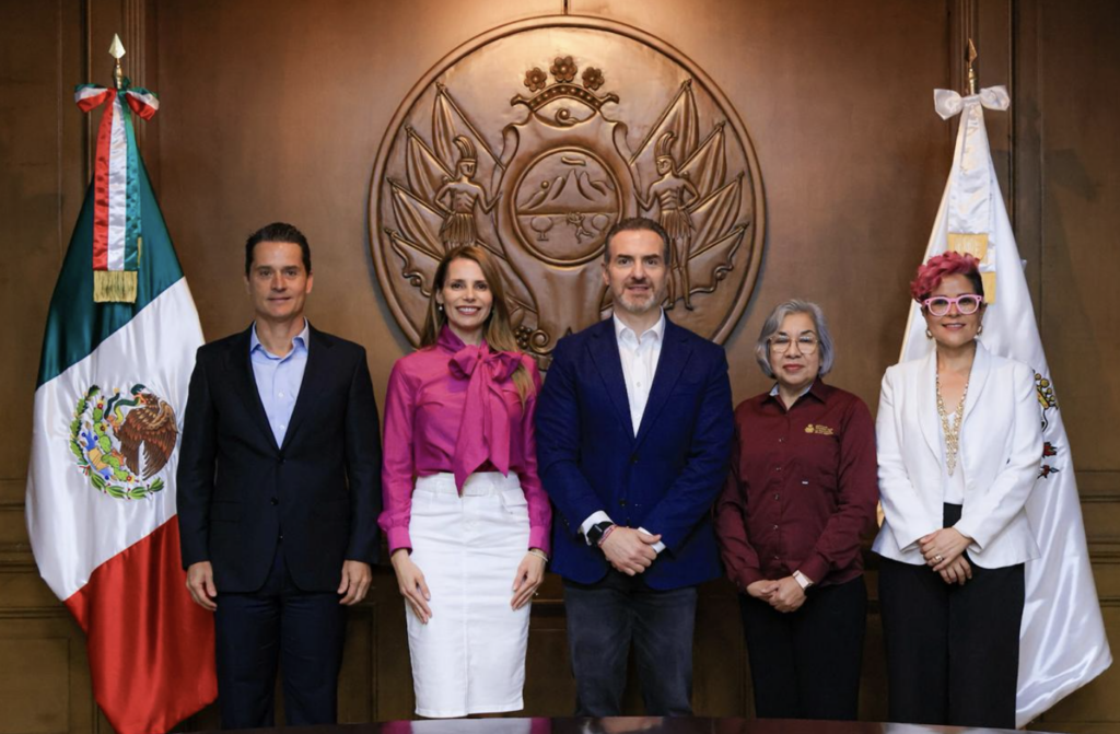 Acuerdan Monterrey e INEA impulsar conclusión de estudios básicos entre regiomontanos