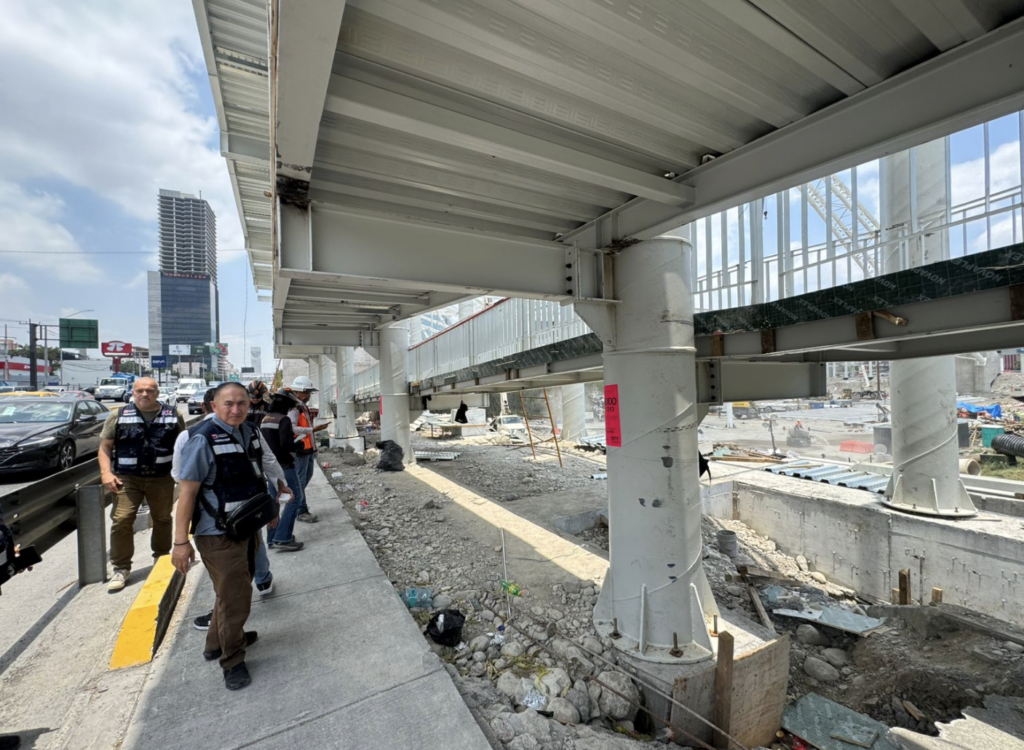 Suspende Monterrey construcción del “Puente Peatonal La Virgen”