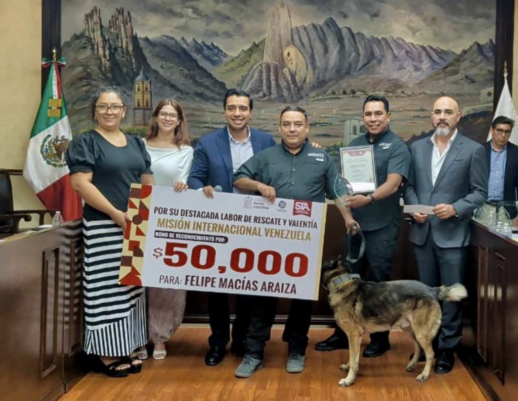 RECONOCE NAVA A K9 JAGUARES POR LABOR DE RESCATE EN VENEZUELA