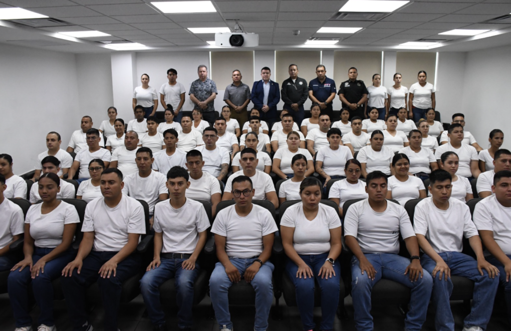 Ingresan 65 nuevos cadetes a la Academia de Policía de Monterrey