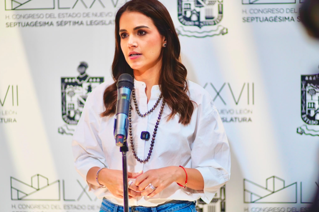 Alista Lorena de la Garza Segundo Informe Legislativo